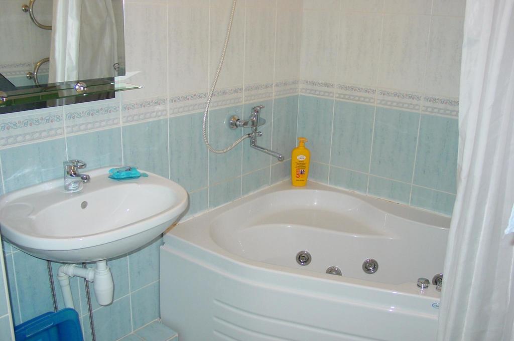 Shievchienko 10 Apartman Kijev Kültér fotó