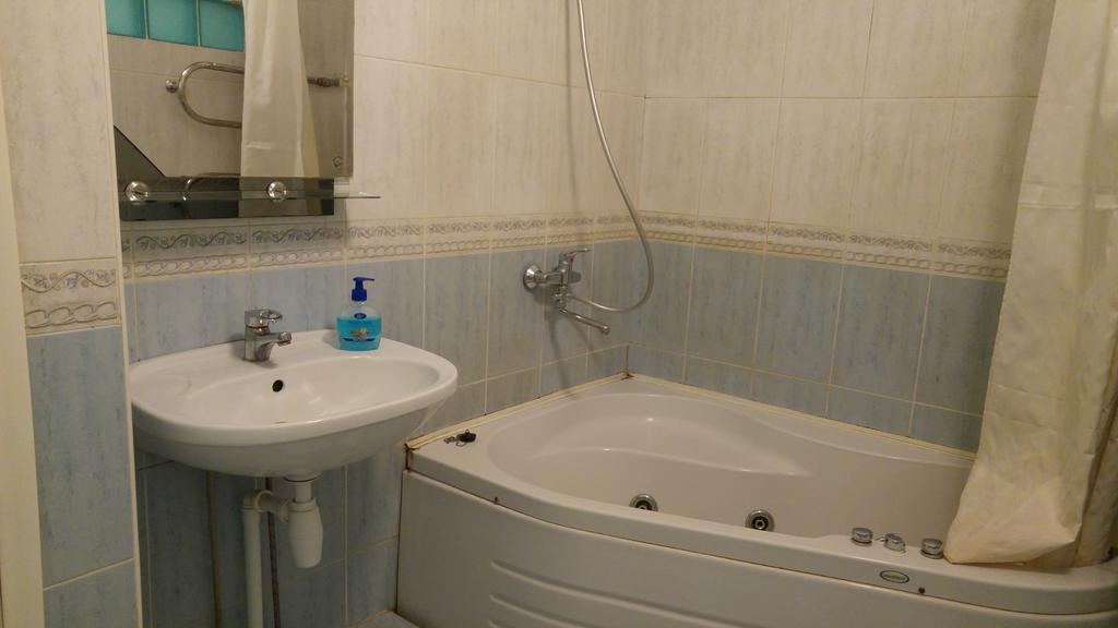 Shievchienko 10 Apartman Kijev Kültér fotó